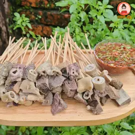 အမဲအူဒုတ်ထိုးလုပ်စားမယ် #PHYO  #burmesefood #အမဲအူဒုတ်ထိုး 