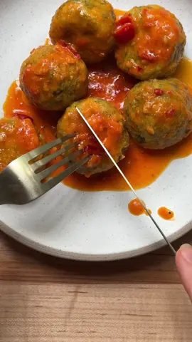 This is a pro-bono partnership, but with a campaign like #GiveaSnack, I wanted in.  @American Red Cross  Thank you for supporting multiple relief efforts across the world, and I hope youll like this recipe! #RedCrossPartner Ps you can get the full recipe here: https://justinesnacks.com/spinach-ricotta-gnudi/