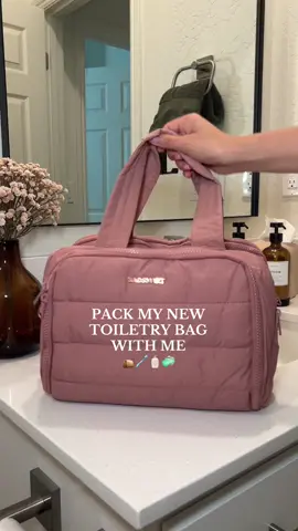 still missing quite a few things but i love my new toiletry bag!  👝🪥🧴🧼 #toiletrybag #bagsmarttoiletrybag #bagsmartbag #packmybagwithme #packmytoiletrybagwithme #toiletryrestock 