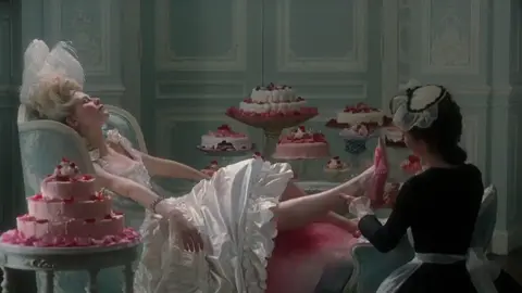 #marieantoinette #coquette #versalles #pasteles #rococo #iconic 🍰🎀💐✨️