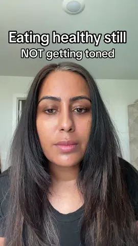 Eating healthy doesnt mean = fat loss make sure you are in calorie deficit and eating recording to your macros  #caloriedeficittipsforwomen #fatlosshelpforwomen #fatlosstipsforwomenover30 #sustainablefatlossforwomen #fatlossforwomen #bodyrecomposition #workoutsforbusywomen #fatlossforwomenover30 #bodyrecompositioncoach 