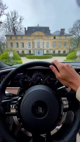 Old money 💎 . . . #wealthylifestyle #luxurylife #billionaire #richlife #motivationtok #luxury #oldmoney 