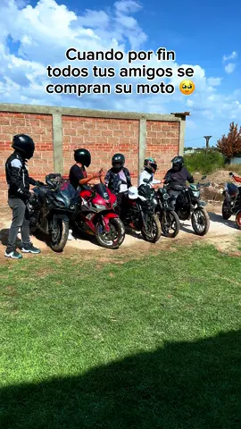 Esa sensación 🥹 @El De La R6 Amarilla @Pavel Motovlog #deadpool #deadpool2 #irenmoto #mimoto #rodarparaolvidar #sketch #risa #rs200pulsar #humor #amorporlasmotos #pasion #lluvia #viralreel #fyp #viral #pulsar #soybiker #meme #bikerdecorazon #motos #biker