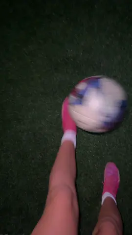 🌅⚽️⚽️🌅 #fyp #viral #Soccer #sunset #soccerball #cleats