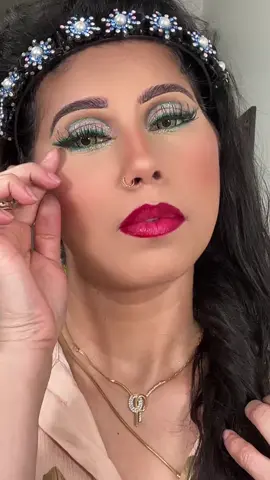 Kia song hy by shazia menzoor##trandt #fyp #desi #fashion #makeuptutorial #baking #tiktokt #transitionm ##makeup 