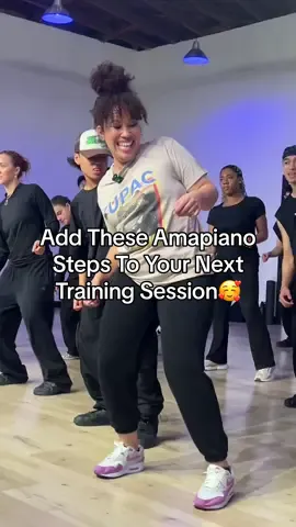 Replying to @Lindiwe Rose 🛸 the absolute best! #amapianodance #troupedancecompany #professionaldancersoftiktok  Send us a DM if you’d like to join us virtually or in person! 🥰