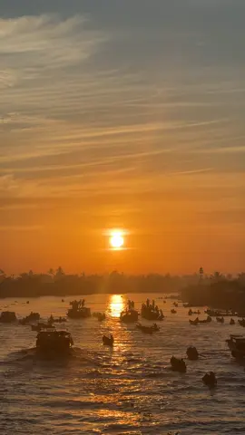 sunrise terbaik di tanah banjar, coba tebak ini lokasinya dimana? #sunrise #sunset #banjarbaru #banjarmasinampunnya #banjarbungaskalsel 