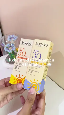 kamu udah tau blm kalo sariayu ngeluarin sunscreen serum lohh! affordable & cocok for all skin types😍 #sunscreen #sunscreenserum #sariayu 