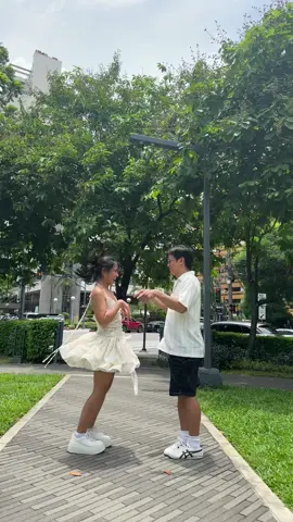 happy sunday 🥥☁️🌺🧘🏻‍♀️