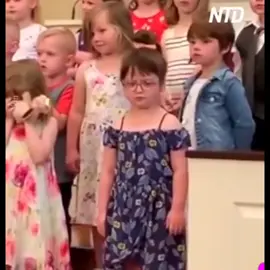 OH MY ❤️.. THIS LITTLE GIRL BRINGS JOY TO MY SOUL !!  🤣❤️🤣❤️🤣❤️🤣❤️🤣❤️ #tootytot #girl #dancing #recital #class #laughing #hilarious #Joy #smile 