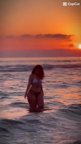 Qysh po munesh?💙🌊🇦🇱 @Dhurata Dora@Yll Limani #albaniangirl#albania🇦🇱#dhuratadora#ylllimani#nal#veriore🤌 #summerday#sunset  