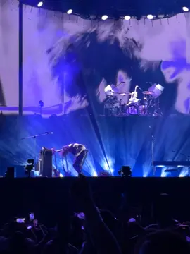 Yo viendo mis ahorros bailar 🤩😍😭#morat #concierto #moratmedellin2024 