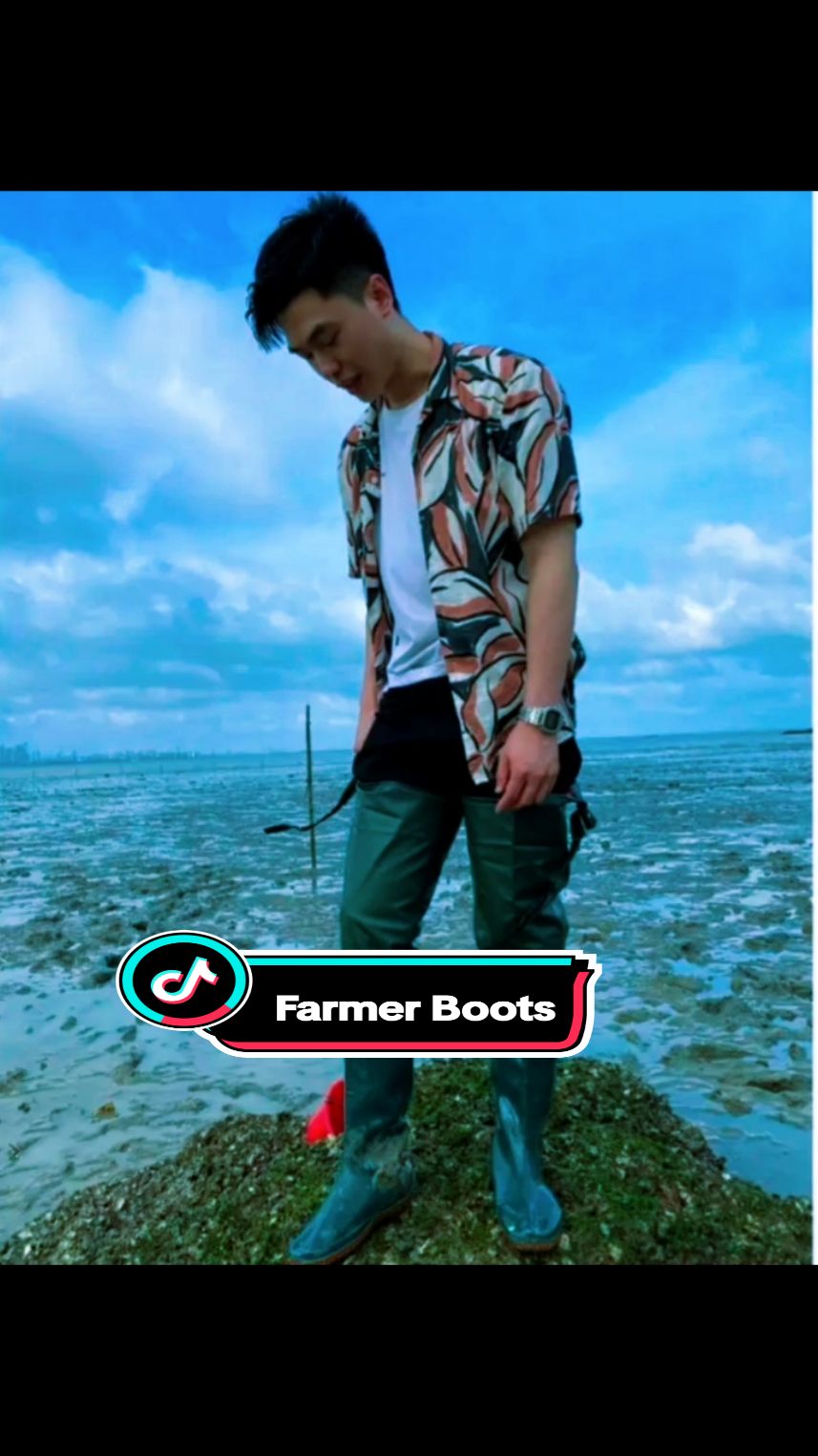 #farmer #farmerboots #farmerlife #fishingboots #creatorsearchinsights #rainboots #extendedtube #waddingpads 