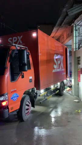 Thông cảm dạo này xe hoạt động hơi nhiều nên hơi dơ một tý 🤣🤣🤣 #ShopeeExpress #SPX #50h14053 