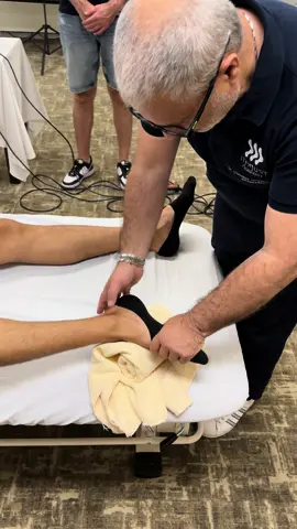 CUBOID BONE adjustment by Dr. Giovanni Bonfanti DO.F.  #osteopathy #chiropractic #adjustment #crackingbones #asmrvideo #asmrsounds #foryou 