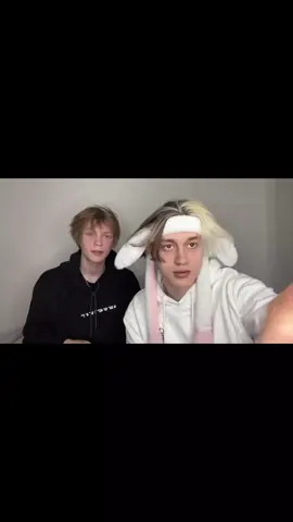 а руки то помнят...#зима #2021 #зима2021 #вайб #настольгия #тренд #swang #некоглай #дипинс 