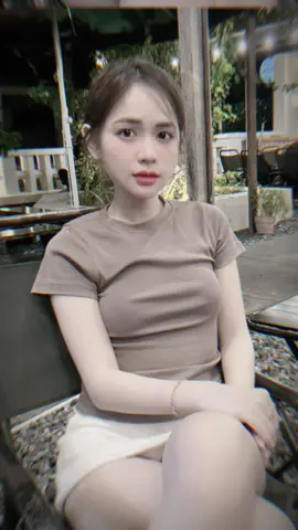 #CapCut Mình không trông chờ vào việc ai đó sẽ đến và thương mình, dù trời có sập mình vẫn sẽ chống bằng hai tay như cũ thế thôi.  #xh #foryou 