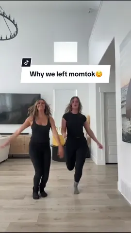 NOT MY HAIR FALLING OUT💀So excited lol. Let us know when we can start💅🏼🫶🏼  @Dallas Cowboys Cheerleaders @Taylor Paul  #fyp #viral #thunderstruck #dallascowboyscheerleaders 