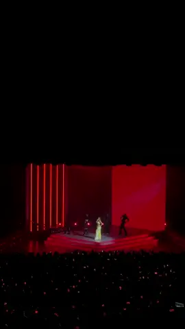 Tate McRae’s ‘Think Later’ intro 🔥 she is meant to be a performer & the stage loves her. Her vocals are unreal!  @tate mcrae #thinklatertatemcrae #thinklater #tatemcrae #losangeles #tatemcraetour #fyp #trending #music #concerts #popmusic 