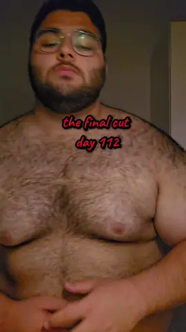 rate my aura ... .... i ran 5km and walked 5km today( it was supposed to be a rest day ) i ate 2800cal. #aura #foryou #viral #fy #muscle #pose #hair #bodyhair 