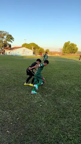 OS MLKS JOGA MUITO !! Sub 11  - - - - - #Soccer #futbol⚽️ #fyp #futbol #varzea #futbol 