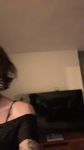 yeah… thats my gf. @Queenofvikings 