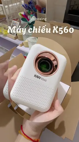 Máy chiếu mini K560, góc chill lí tưởng cho phòng ngủ hoặc phòng trọ ạ 📽️ #maychieumini #chill #rapchieuphimtainha #decorphongngu #decorphongtro #maychieuk560 #unboxing #unboxingvideo #xuhuong 