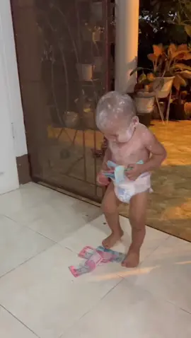 Disawer baby tuyul🤣 #babyfunny #viral #viralvideo #viraltiktok #lucu_ngakak #lucuabis #lucutiktok #tuyulbotak #tuyulviral #tuyulgundul #tiktokviral #tiktokindonesia 