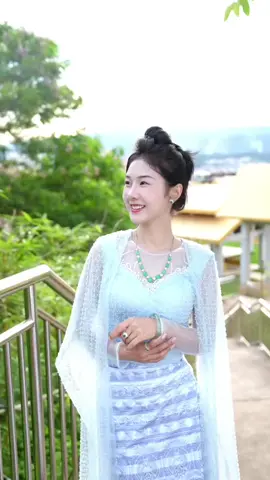 #美出高级感 哪套好看 🌹#民族服饰 #民族风 @緬喬大招 