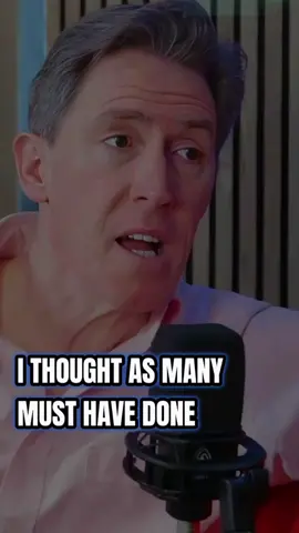 I’ve never seen Tom Walker and Jonathan Pie in the same room 🤔 . . . . . .#comedypod #standupcomedy #tiktok #capcut #fypシ #art #trending #podcast