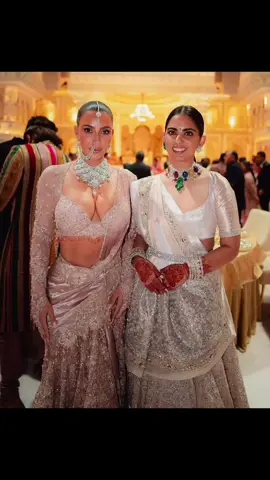 Here are some unseen snippets from the extravagant Ambani wedding that happened over the weekend, showcasing the opulent celebrations and star-studded guest. #asianweddingmagazine #arweddingcelebrations #radhikamerchant #ambaniwedding #ishaambani #kimkardashian 
