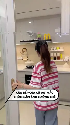 Hãy để vợ tôi dẫn bạn đi xem các món đồ hữu ích trong căn bếp nhỏ cô ấy sắm #giadung #feekahome #bepxinh #tienich #giadungthongminh #decorbep #giadungtienich 