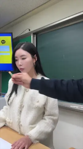 선늠지므르..... #09#08 #10 #중학교 