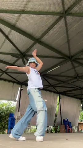 Dahil love ko si @Sheena Catacutan #kennykyawt #dancetutorials #tutorial #trend 