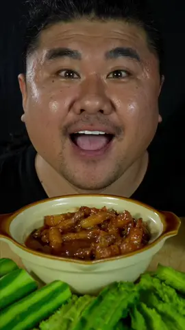 Trời mưa rồi kìa... lấy thịt xào mắm ruốc ra ăn thôiiii 😁#asmr #thitxaomamruoc 