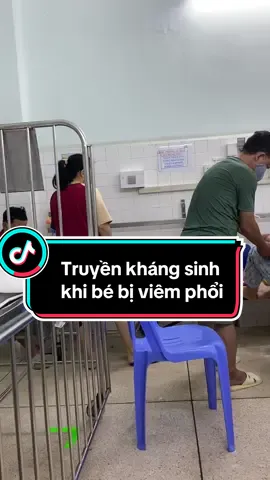 1 e bé bị bệnh viêm phổi,nằm bệnh viện 21 ngày vẫn chưa được về,mới hơn 6th con đã phải chịu nhiều mũi kim tiêm,chịu nhiều loại kháng sinh vào người,chịu những cơn đau khi lấy ven,lấy máu làm xét nghiệm,lấy đờm rồi vật lý trị liệu,mong con trai của mẹ nhanh khoẻ...#viemphoi #viemphoiotre #benhviennhidong2 