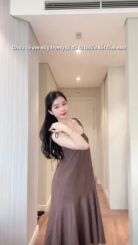 Chiếc đầm đơn giản nhưng vô cùng cuốn hút |#thoitrangnu #outfitideas #vayxinh 