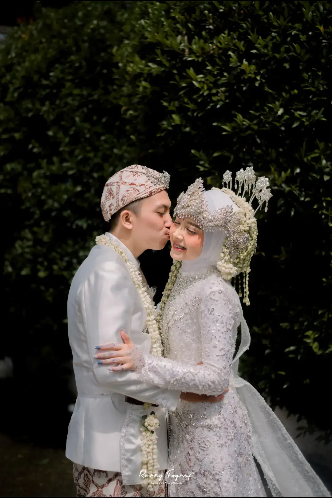 Mari sama sama untuk jatuh cinta setiap harinya🫶💙🫂@Muhamad Faisal #CapCut #wedding #weddingtiktok #wedingdream #sigersunda 