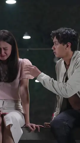 baru kali ini liat orang nangis dikasih struk belanjaan bukannya tisu utk hapus air mata,asli capek bgt liat mike😔