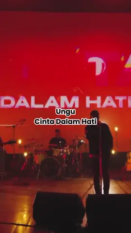 🎼 : @ungu_band - Cinta Dalam Hati 🎥 : Youtube / Ungu Band • #duanadikita #sambiltutupmata  #ungu #cintadalamhati 