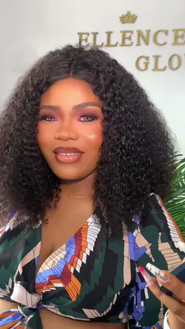 Late night snack 🧁🧁 Book a makeup appointment with ellence glow today ✨✨✨#warrimakeupartist #deltamakeupartist #makeupartistinwarri #partyguest #birthdaymakeup #asoebigirls 