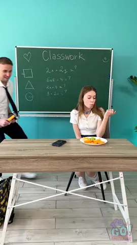 This is the craziest prank you've ever seen! 🤣 Don't ever repeat that!#challenge #schoollife #humor #prank 