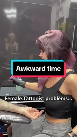 Do you encounter this situation? Tell me pls😬😬🤡 #tattoo #tattootime #tattoofun #funny #awkwardmoments #tattooartist #tattooist #tattooarmrest #tatartist 
