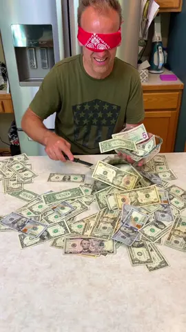 Family Money Spatula Game! 🤣 #game #challenge #familygamenight #familytime 
