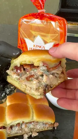 Chicken Bacon Ranch Sliders are the best 🤩🍔 #fyp #slider #food 