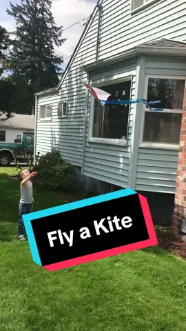 Nothing like a good breeze for kite flying #MomsofTikTok #flyakite #marypoppins #spiderman #grandmashouse #washington #momtok#radlife 