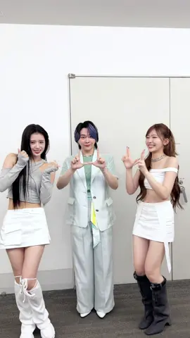 #Mステ で大森さんと #RISE_UP_Challenge  いつもありがとうございます🍏 #MrsGREENAPPLE #大森元貴 @Mrs. GREEN APPLE  #MAYUKA #RIMA #NiziU #ニジュー #니쥬 #WithU #NiziU_1stEP #RISE_UP #NiziU_RISEUP