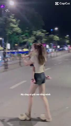 Càng trưởng thành bạn càng nhận ra tranh luận đúng sai, hơn thua cũng không còn quan trọng nữa, quan trọng muốn cả đời bình yên.🍀🍀🍀🍀🍀 Dù muốn hay không cuộc sống vẫn vậy ….Cá ngược dòng cá vẫn phải bơi !🌷🌷🌷