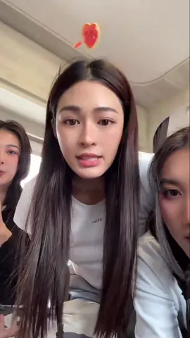 เอ็นดูหลิงหลิง เพิ่งเคยไลฟ์ในติ๊กต๊อก🤣 #ใจซ่อนรัก #linglingkwong #หลิงหลิงคอง #หลิงหลิงศิริลักษณ์ #หลิงออม #bestkamsing