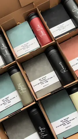 Tumbler Travel Custom + Notebook 💖  #tumblercustom #giftideas #gift #kadounik #hampersbox #hampers #kadoultah #kadowisuda #kadobestie #giftforhim #giftforher 